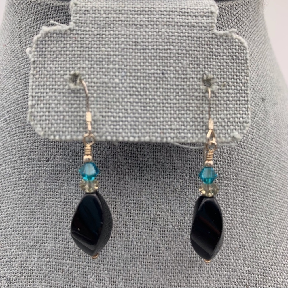 Simple Black Beaded with Blue Bead Dangle Earrings Silver Tone Hook